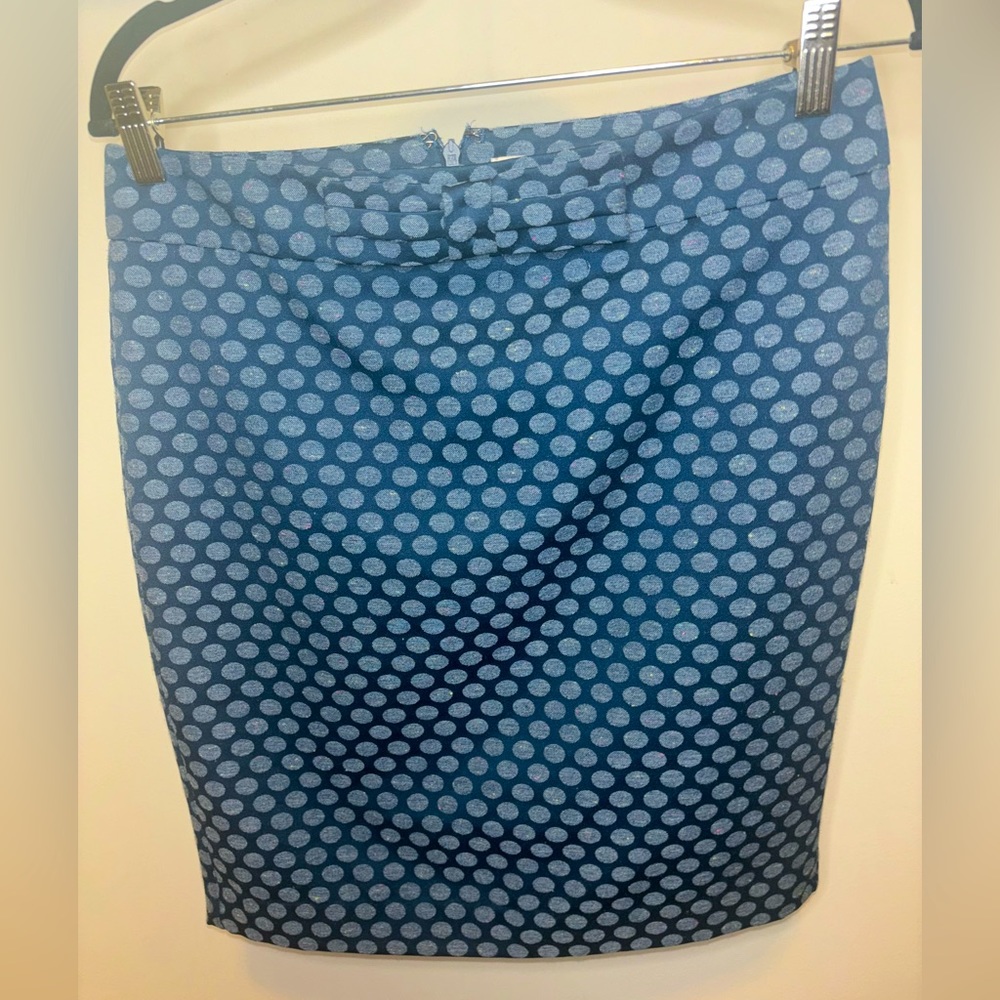 Ann Taylor Loft Pencil Skirt-Size 4. Dark & light blue.